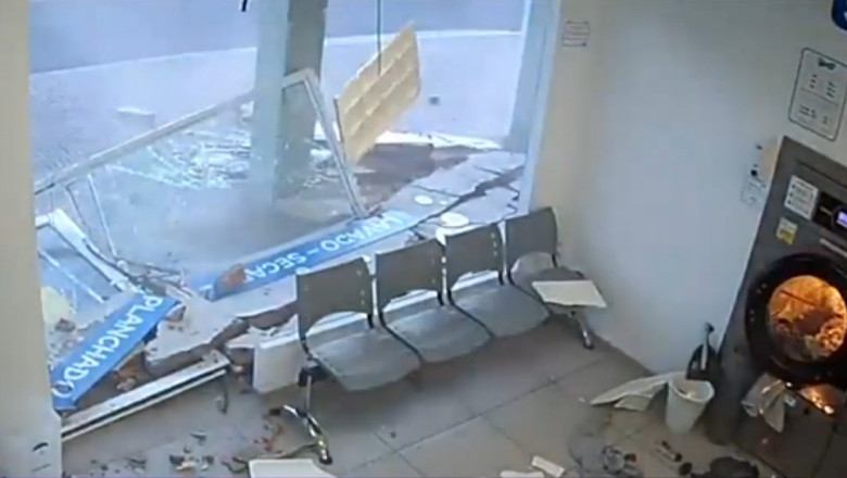 Photo of video | Momentul în care o mașină de spălat explodează din cauza unei brichete uitate în buzunarul unei perechi de blugi